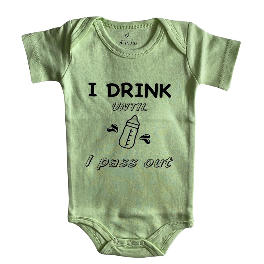 Baby onesie (funny sayings)
